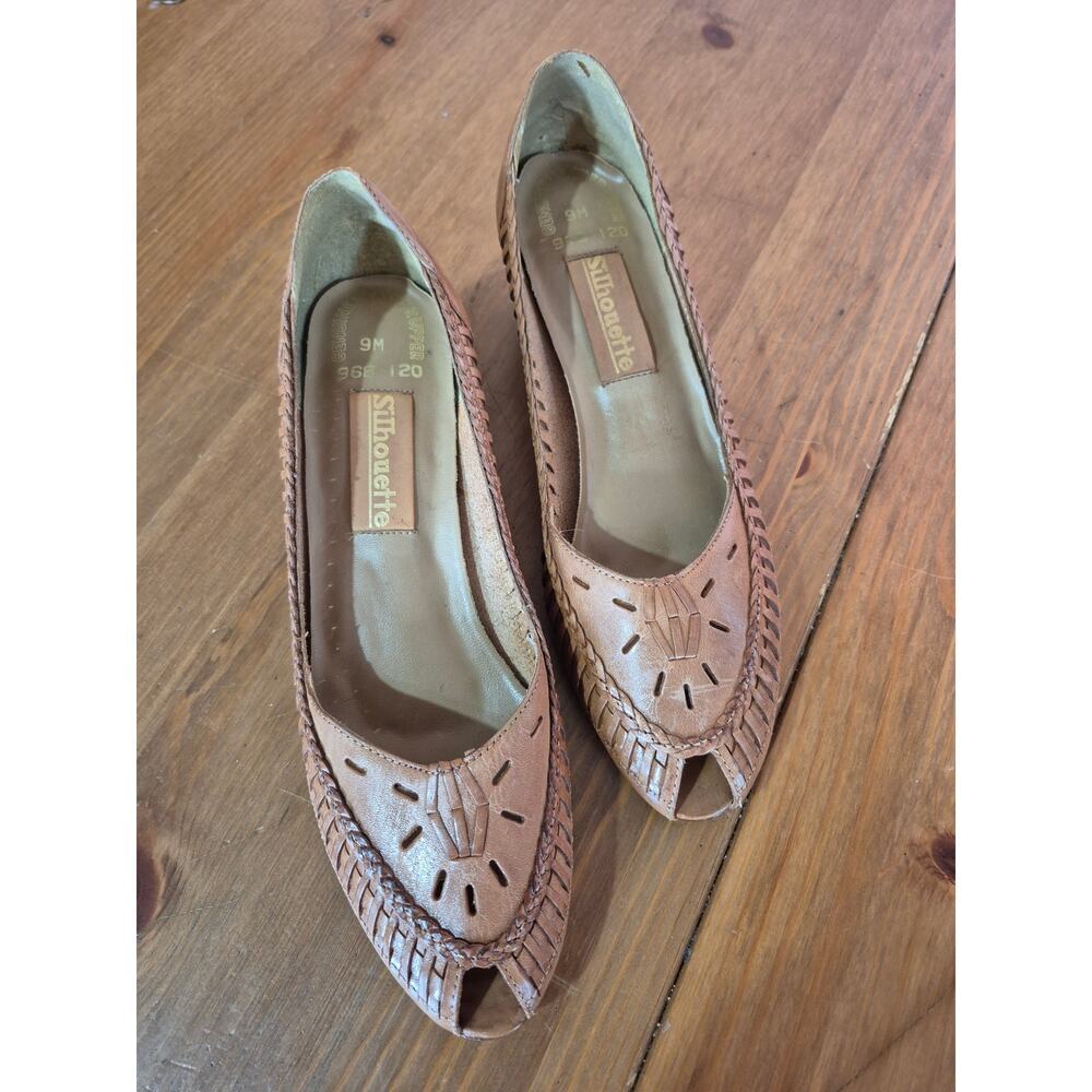 Silhouette Braided Peep-Toe Leather Heels in Tan